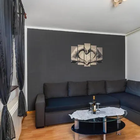 Dom wakacyjny Gorgeous In With Wifi